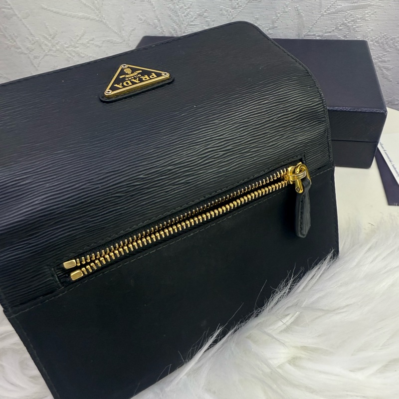 Prada Wallet-14