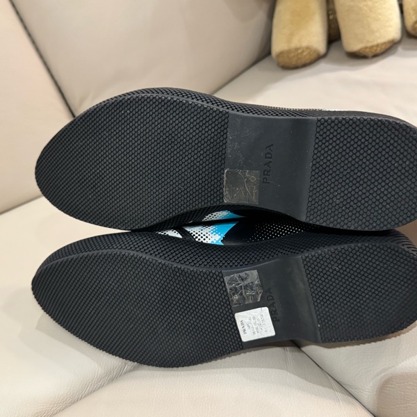 (已預留)Prada 普拉達 藍白圖紋黑皮鞋/36號/99新美品)-14