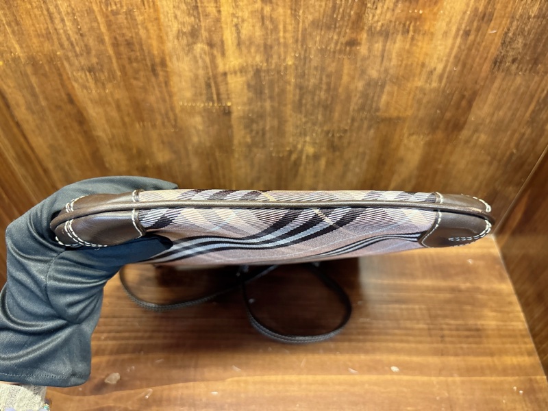 Burberry Blue Label 格紋斜背包-2