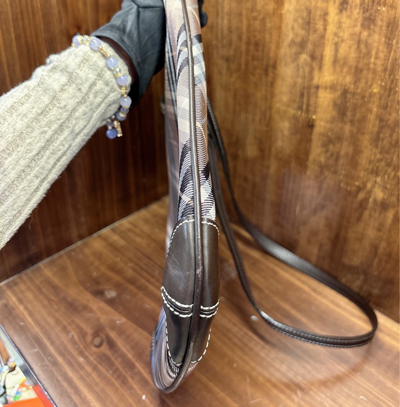 Burberry Blue Label 格紋斜背包-3