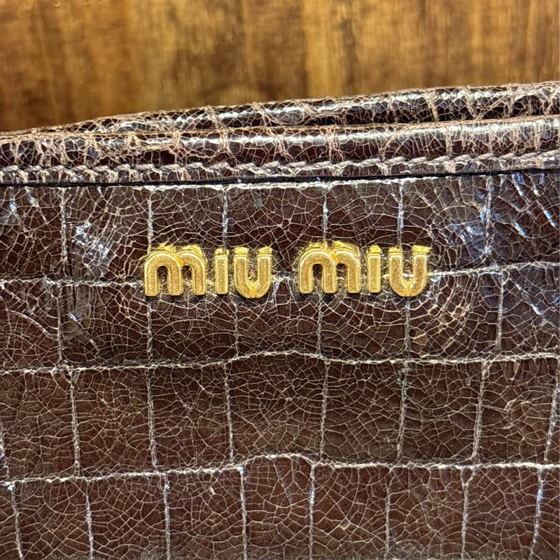 Miu Miu 棕色鱷魚紋手提包-3