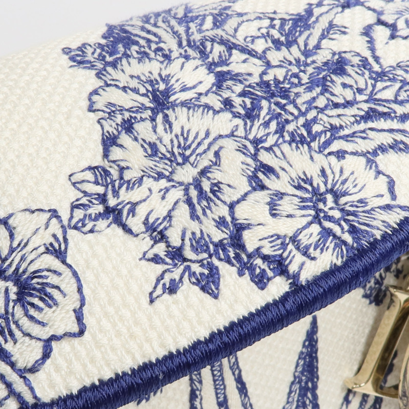 Dior 帆布Lady Dior金扣手挽肩背兩用袋-17