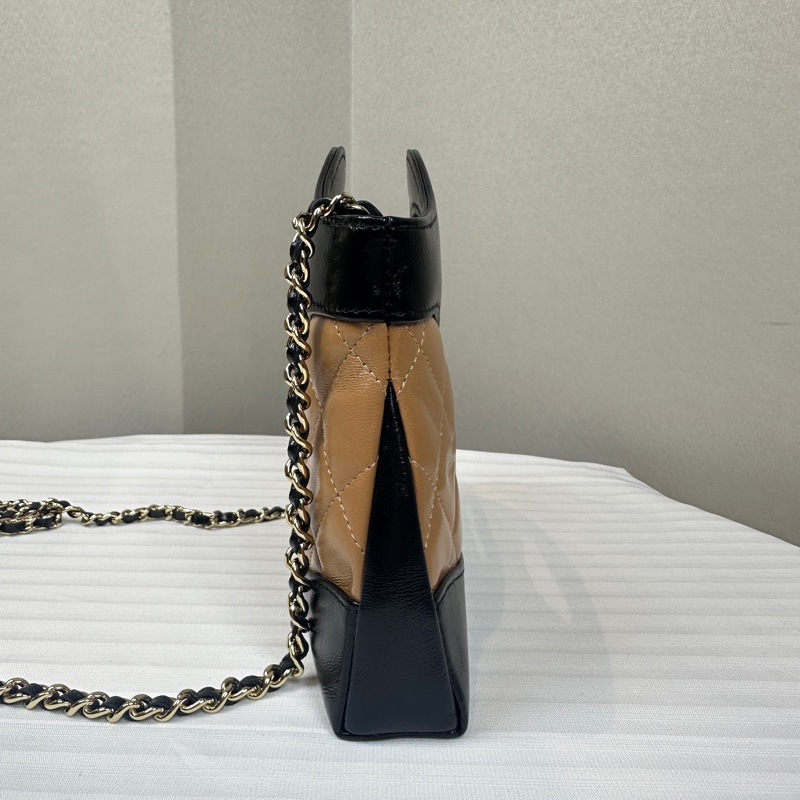 99新 香奈兒/Chanel 31 Mini Nano Bag 牛皮金扣橫版迷你購物袋手提斜背包 黑色駝色拼色21x3x13cm-3