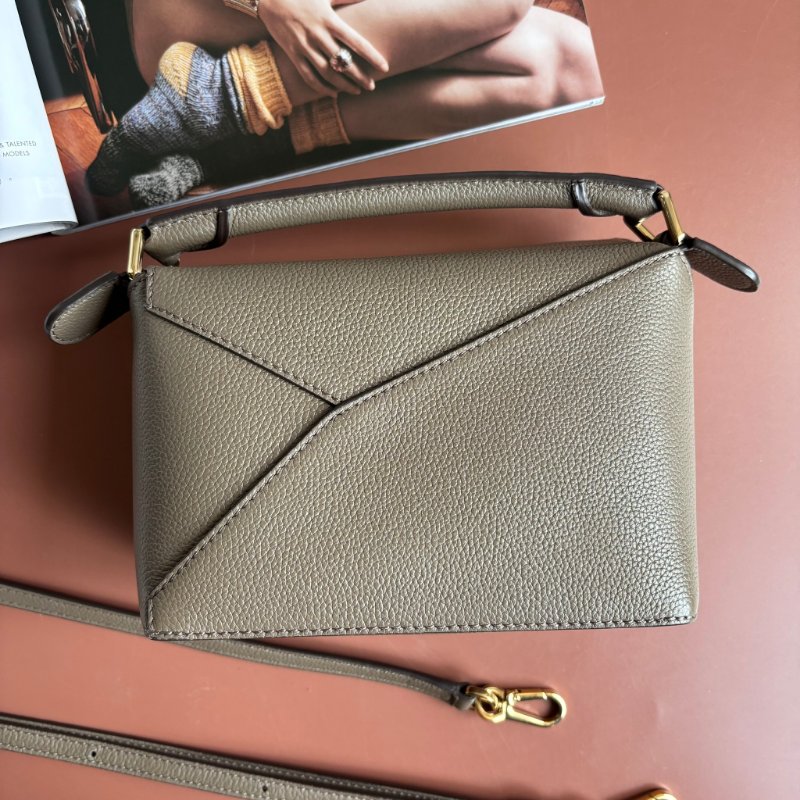 ::LOEWE:: 墨綠色手提斜背兩用包 Mini Puzzle Edge bag in soft grained calfskin-1