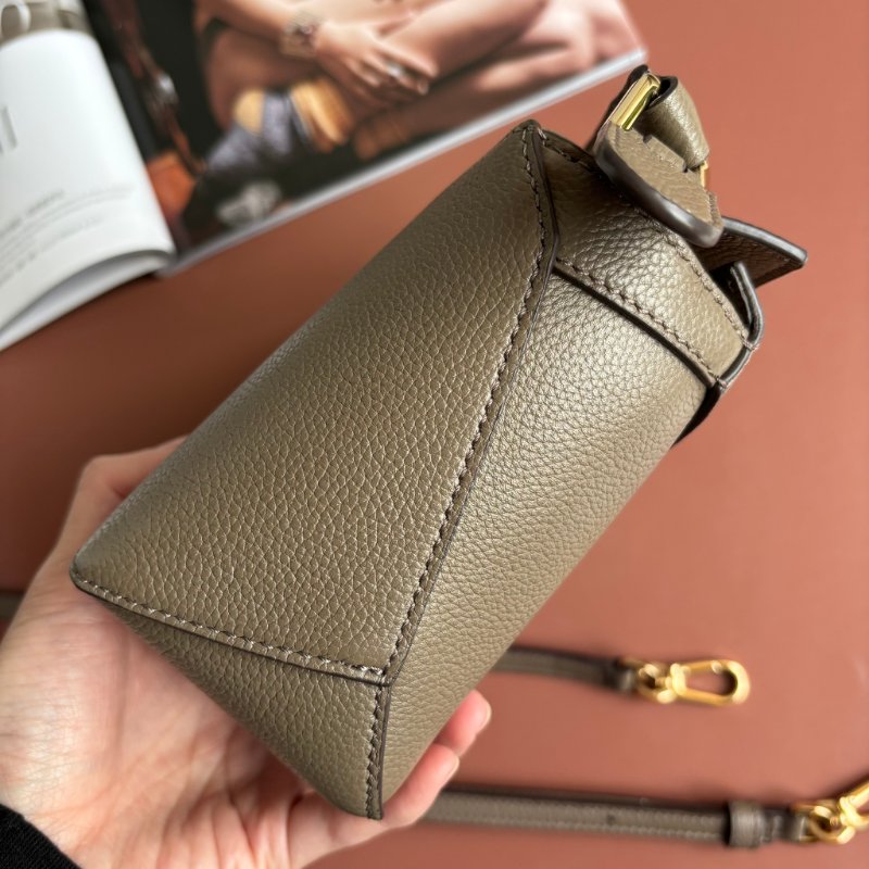 ::LOEWE:: 墨綠色手提斜背兩用包 Mini Puzzle Edge bag in soft grained calfskin-5