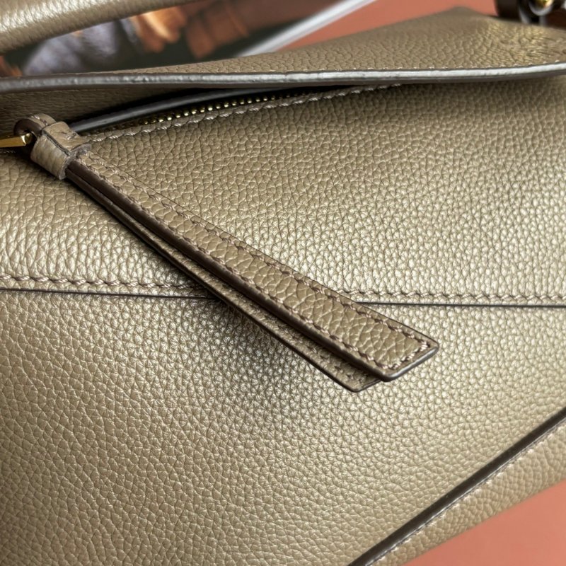 ::LOEWE:: 墨綠色手提斜背兩用包 Mini Puzzle Edge bag in soft grained calfskin-9