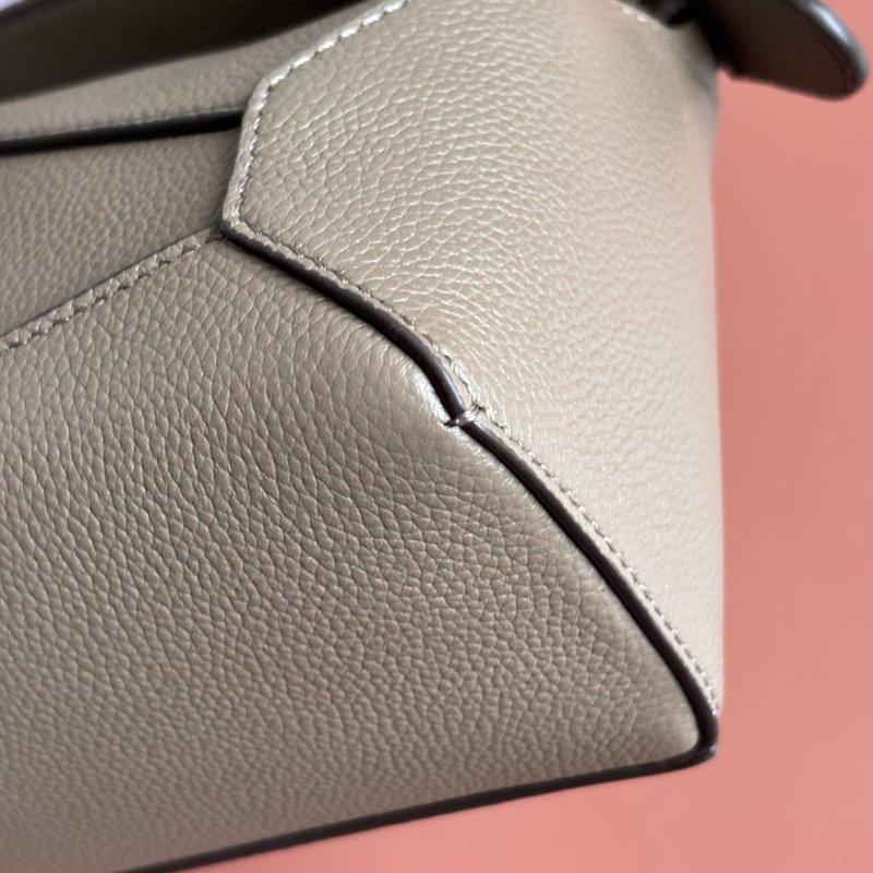 ::LOEWE:: 墨綠色手提斜背兩用包 Mini Puzzle Edge bag in soft grained calfskin-13