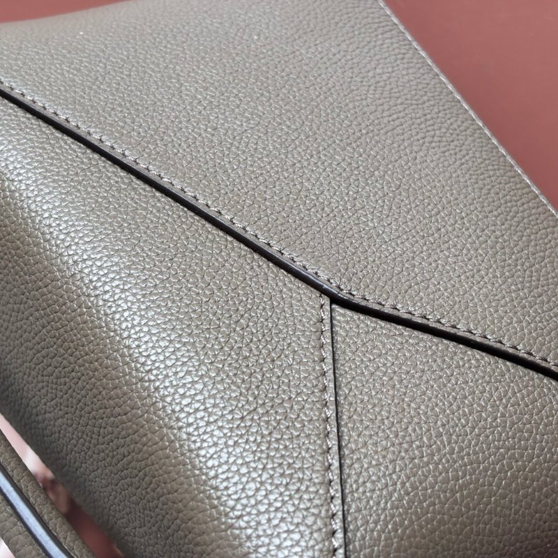 ::LOEWE:: 墨綠色手提斜背兩用包 Mini Puzzle Edge bag in soft grained calfskin-16