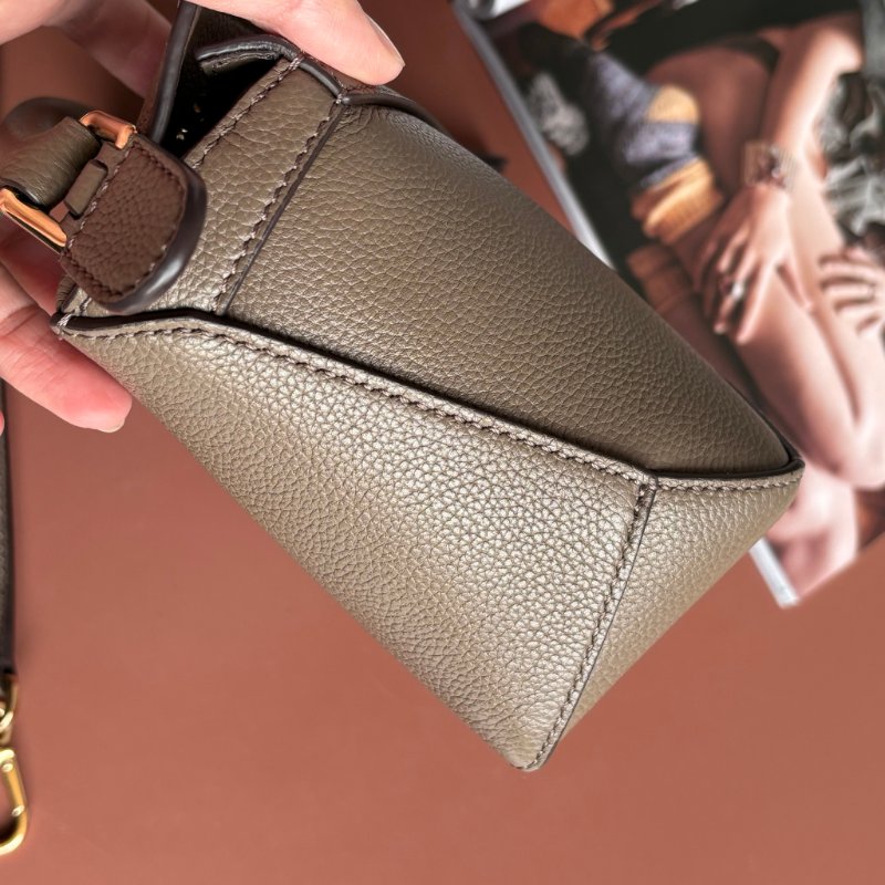 ::LOEWE:: 墨綠色手提斜背兩用包 Mini Puzzle Edge bag in soft grained calfskin-24