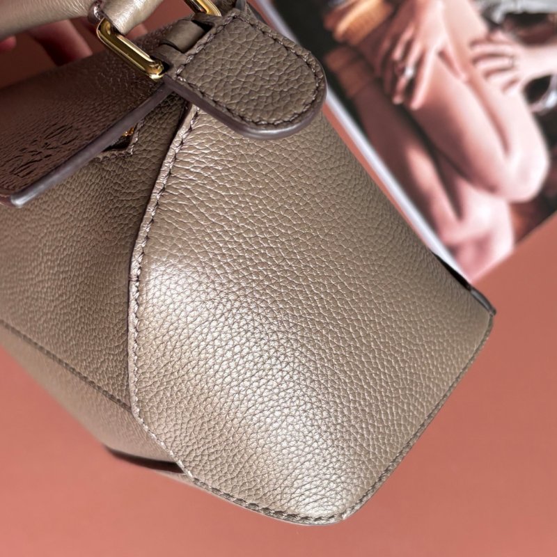 ::LOEWE:: 墨綠色手提斜背兩用包 Mini Puzzle Edge bag in soft grained calfskin-25