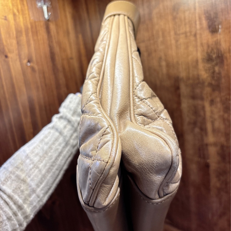 Chanel 菱格紋肩背包-5