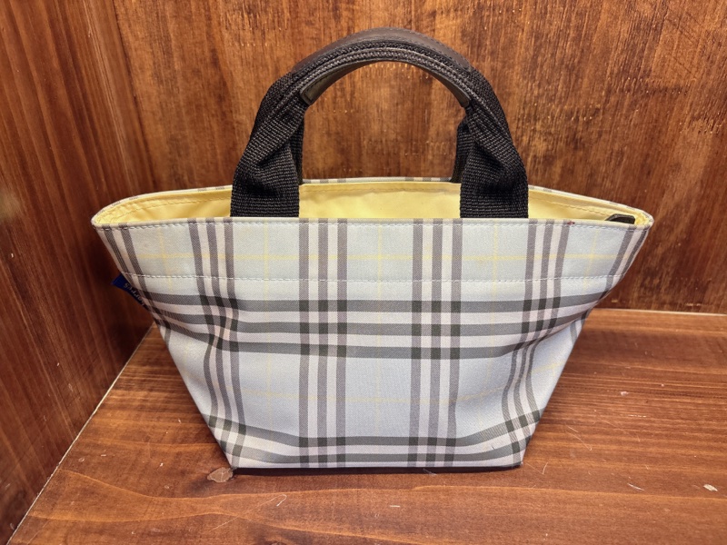Burberry Blue Label 格紋手提包-1