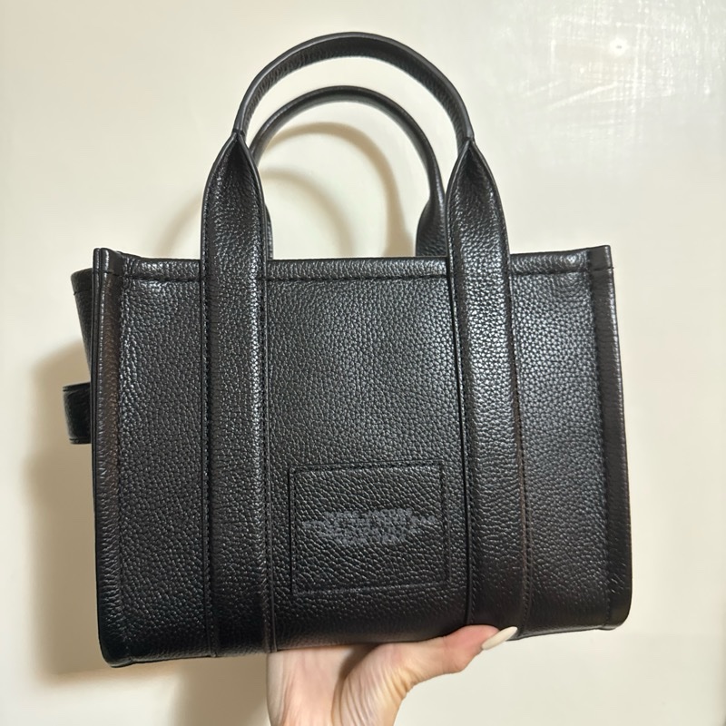 Marc Jacobs The Leather Small Tote bag 黑色小牛皮托特包-1