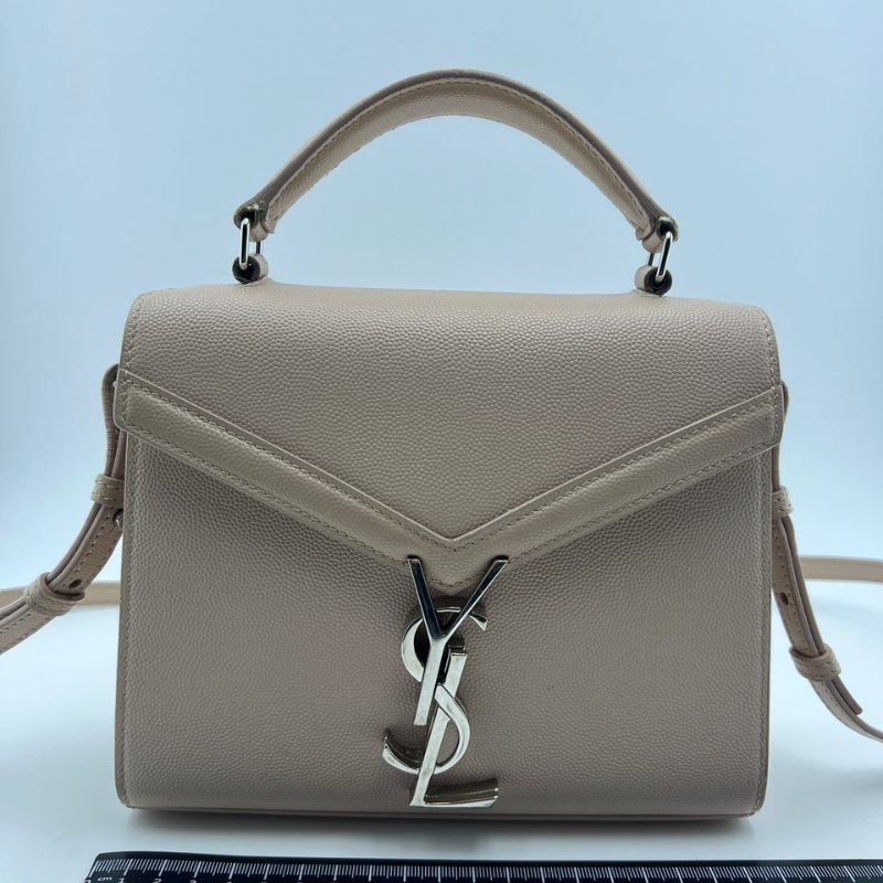 聖羅蘭 CASSANDRA 小型粒面皮革手提包-8