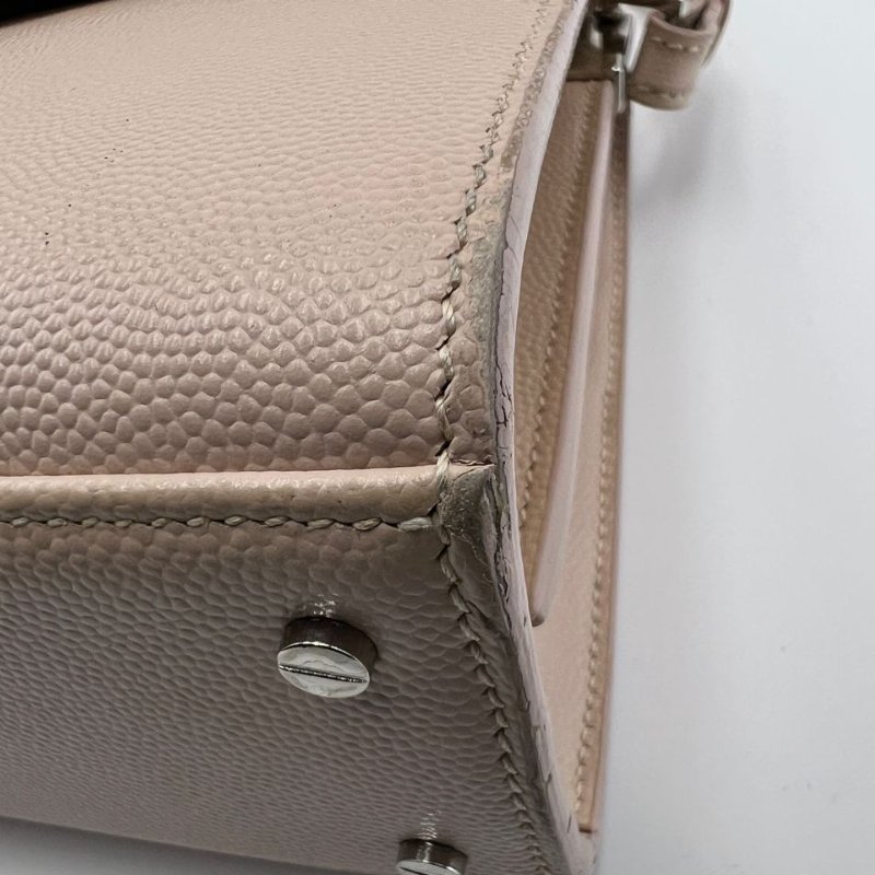 聖羅蘭 CASSANDRA 小型粒面皮革手提包-10