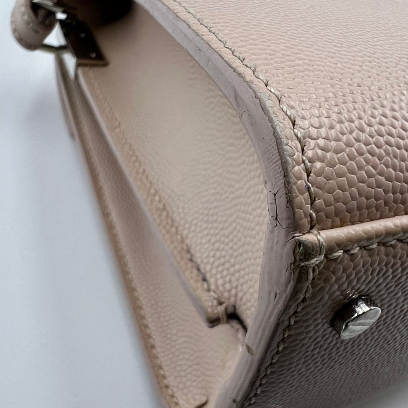 聖羅蘭 CASSANDRA 小型粒面皮革手提包-11