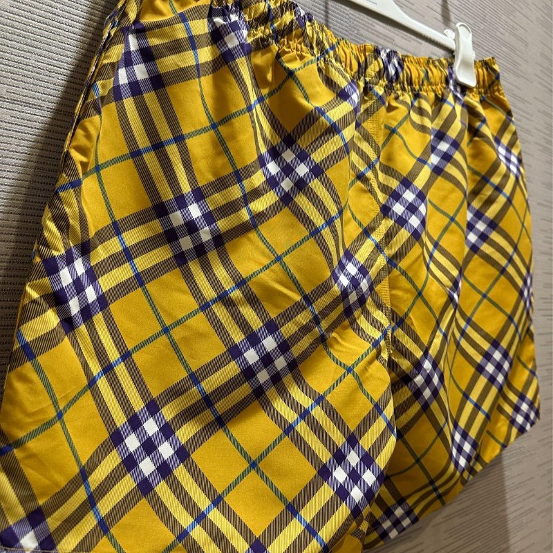 💎Han's house精品服飾💎Burberry 格紋 海灘褲 短褲 原價26100-1