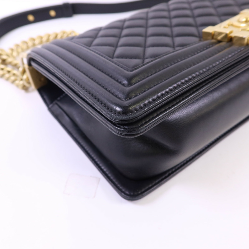 CHANEL 羊皮皮革Boy 25金扣鏈帶肩背袋-13