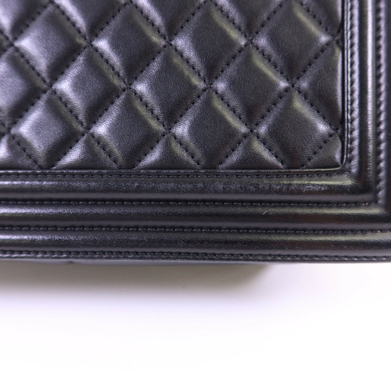 CHANEL 羊皮皮革Boy 25金扣鏈帶肩背袋-16