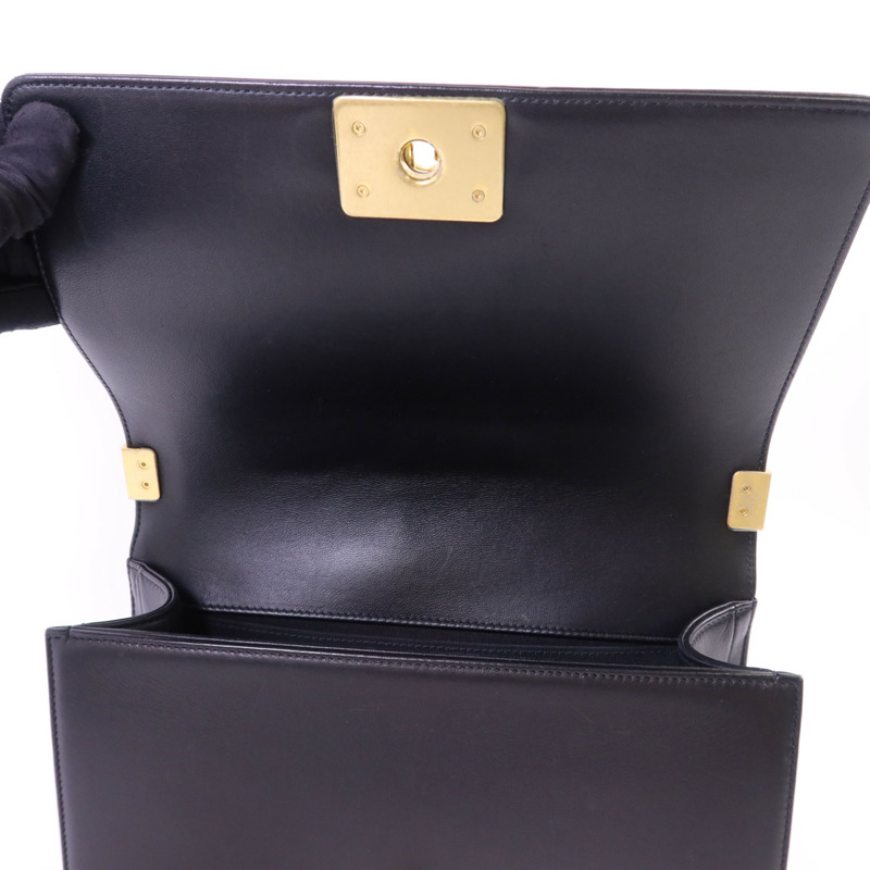 CHANEL 羊皮皮革Boy 25金扣鏈帶肩背袋-17