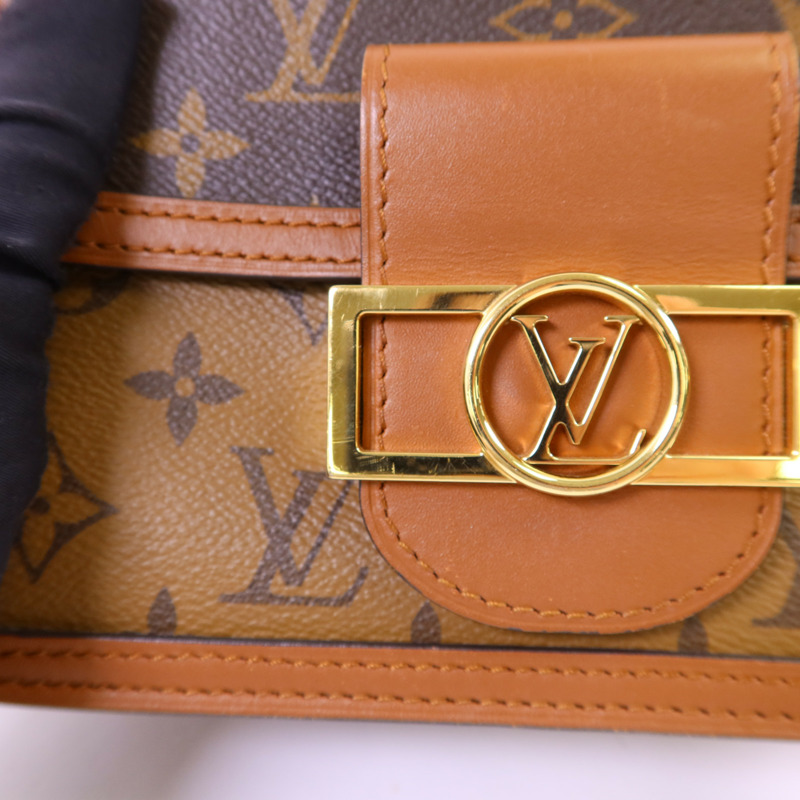 LOUIS VUITTON Monogram Reverse Mini Dauphine金扣肩背袋-9