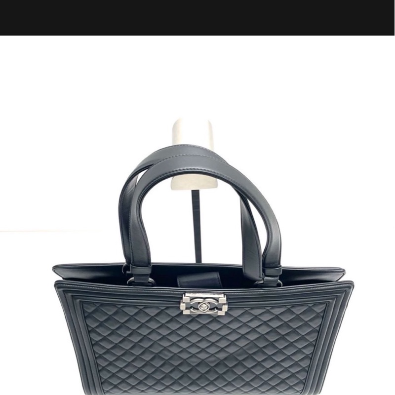 👜 Chanel Le Boy 托特包｜菱格牛皮｜黑銀-2