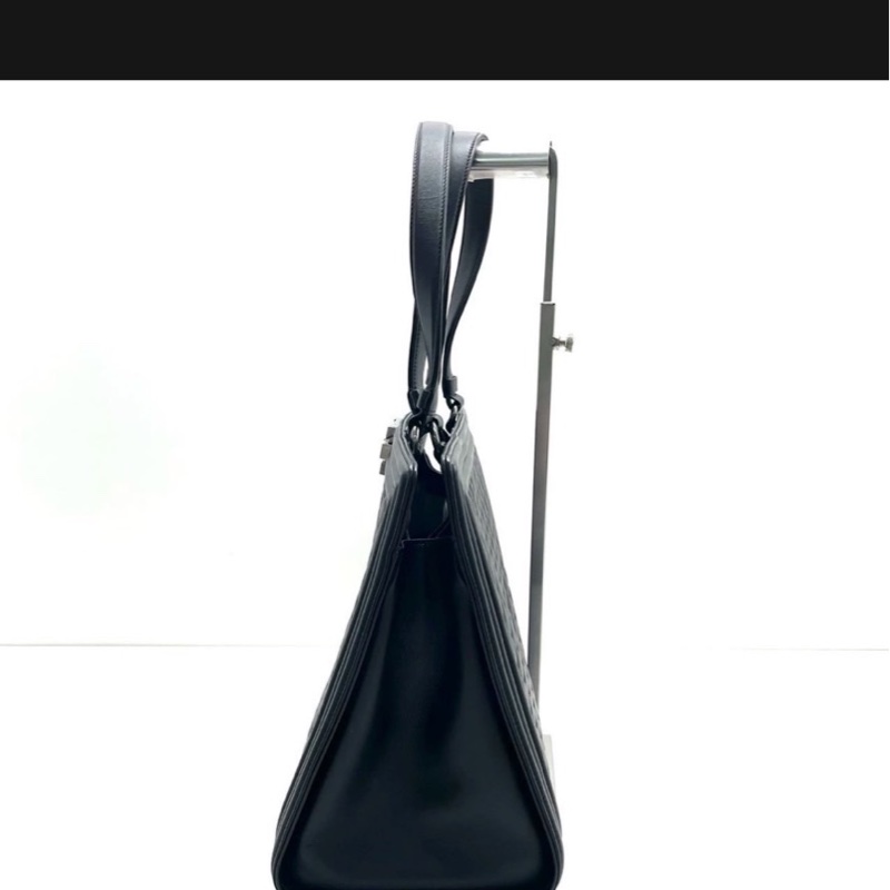 👜 Chanel Le Boy 托特包｜菱格牛皮｜黑銀-3