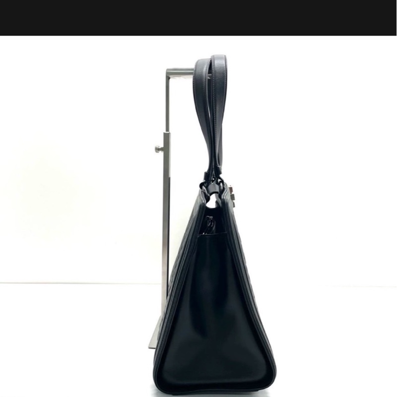 👜 Chanel Le Boy 托特包｜菱格牛皮｜黑銀-4