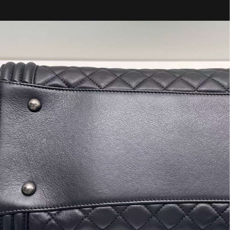 👜 Chanel Le Boy 托特包｜菱格牛皮｜黑銀-6