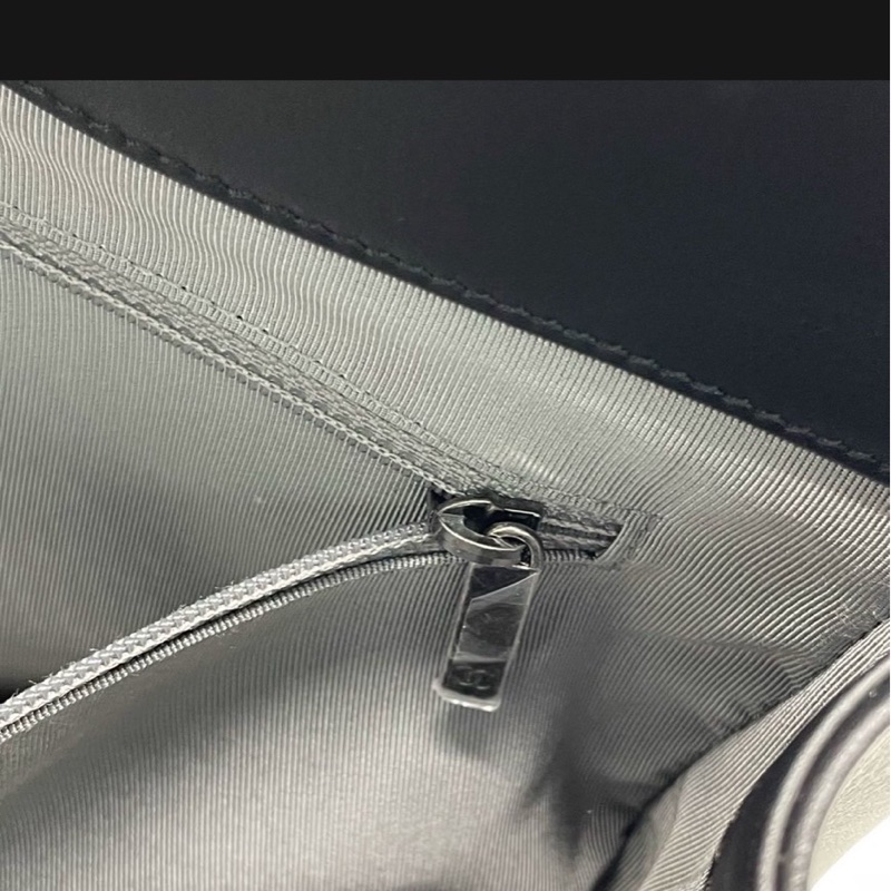 👜 Chanel Le Boy 托特包｜菱格牛皮｜黑銀-15