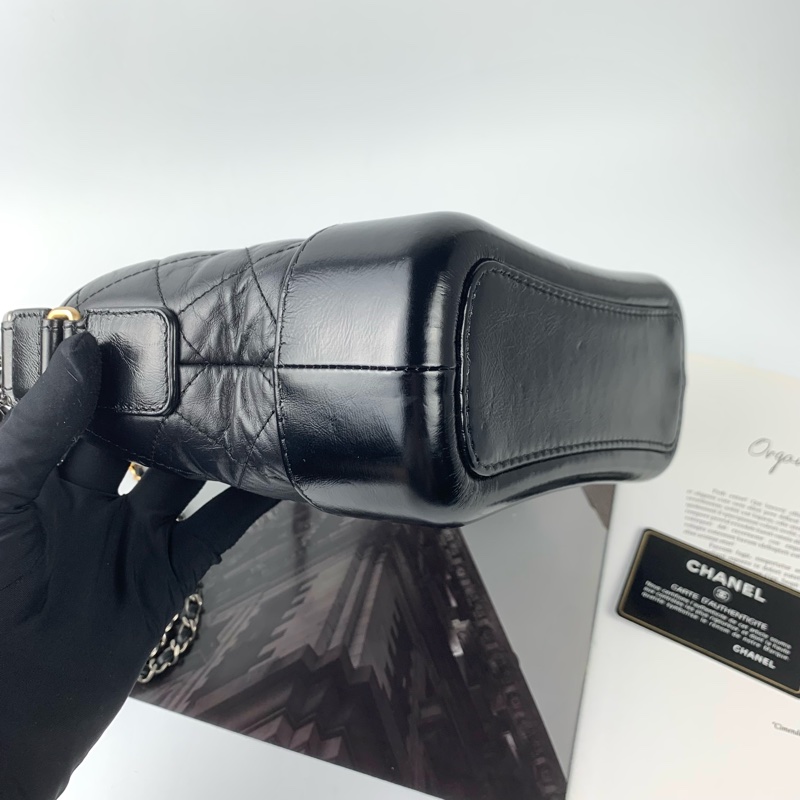 Chanel流浪包小號黑金-3