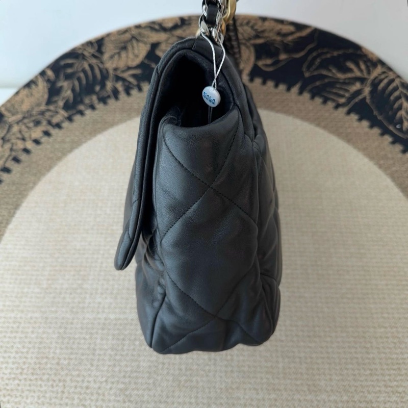 🖤 CHANEL 19 Maxi|經典收藏釋出 🖤-5