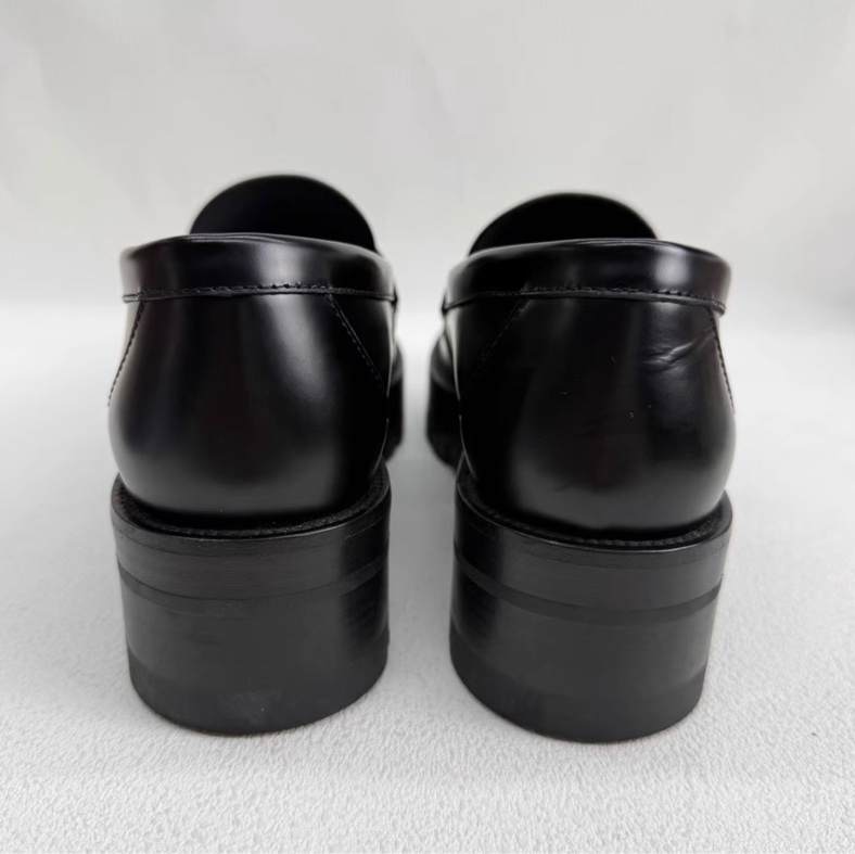 98新 Chanel香奈兒 黑色銀扣樂福鞋厚底增高 尺寸36.5-6