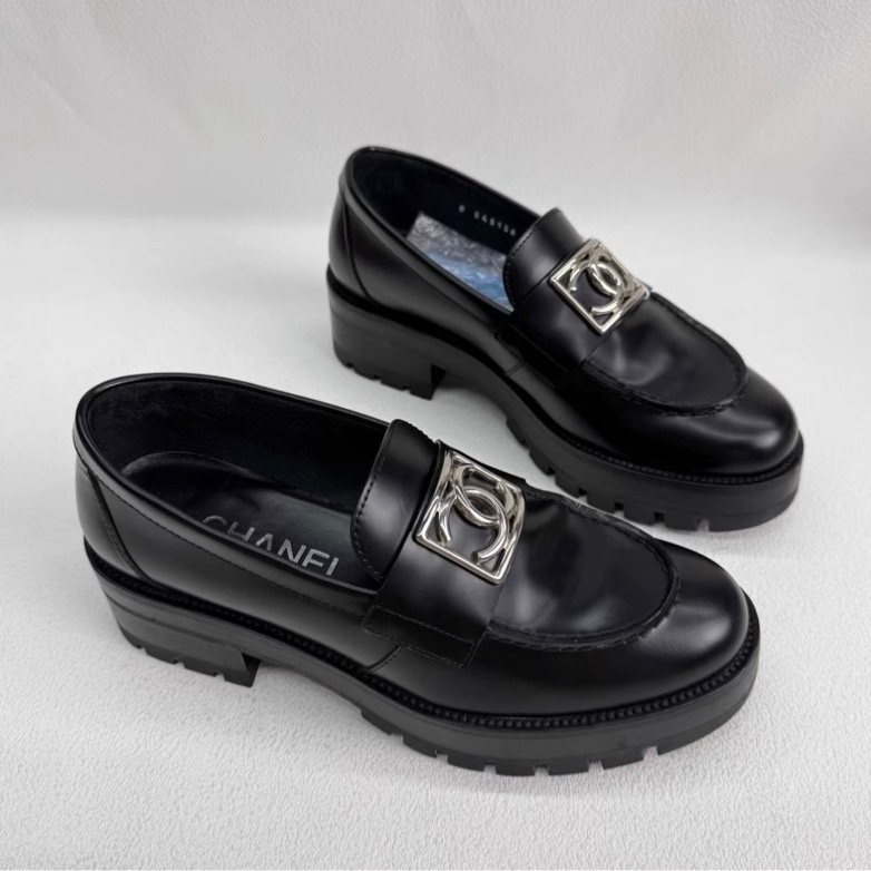 98新 Chanel香奈兒 黑色銀扣樂福鞋厚底增高 尺寸36.5-7