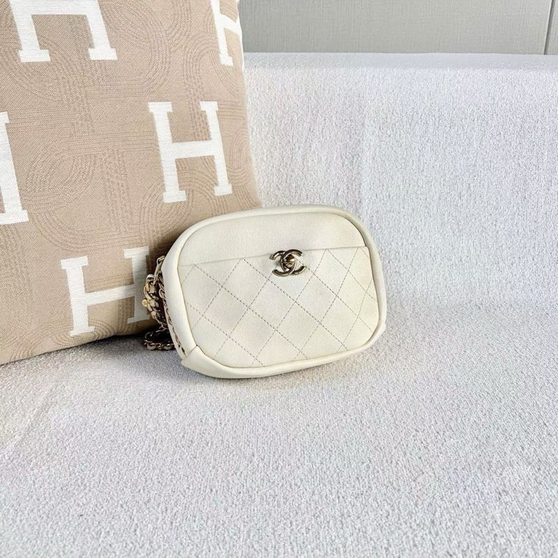 Chanel菱格紋相機包 19*14*5.5 98新配件保卡塵袋-4