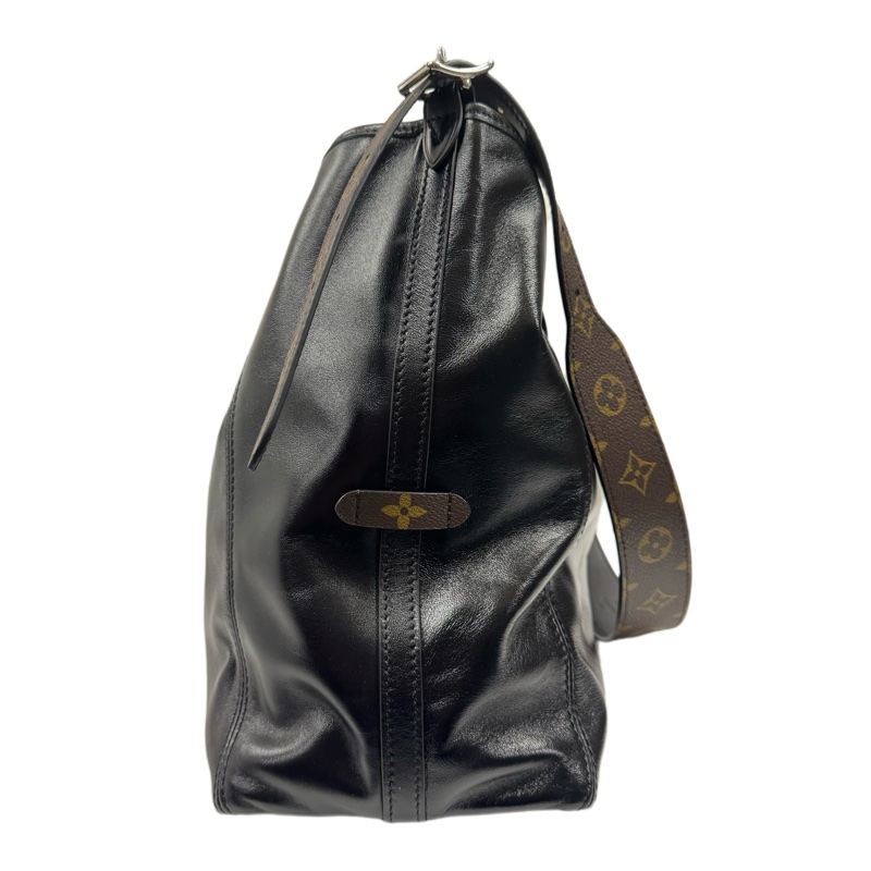 LOUIS VUITTON 路易威登 黑武士 大號 黑色 男女通用 斜背包 單肩包 銀扣-3