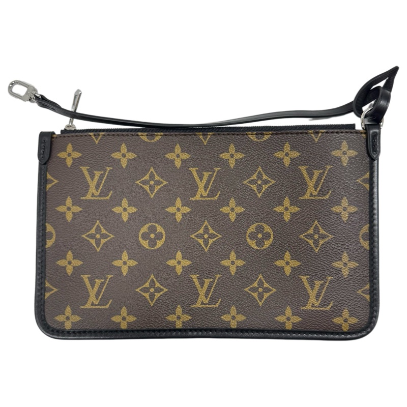 LOUIS VUITTON 路易威登 黑武士 大號 黑色 男女通用 斜背包 單肩包 銀扣-14