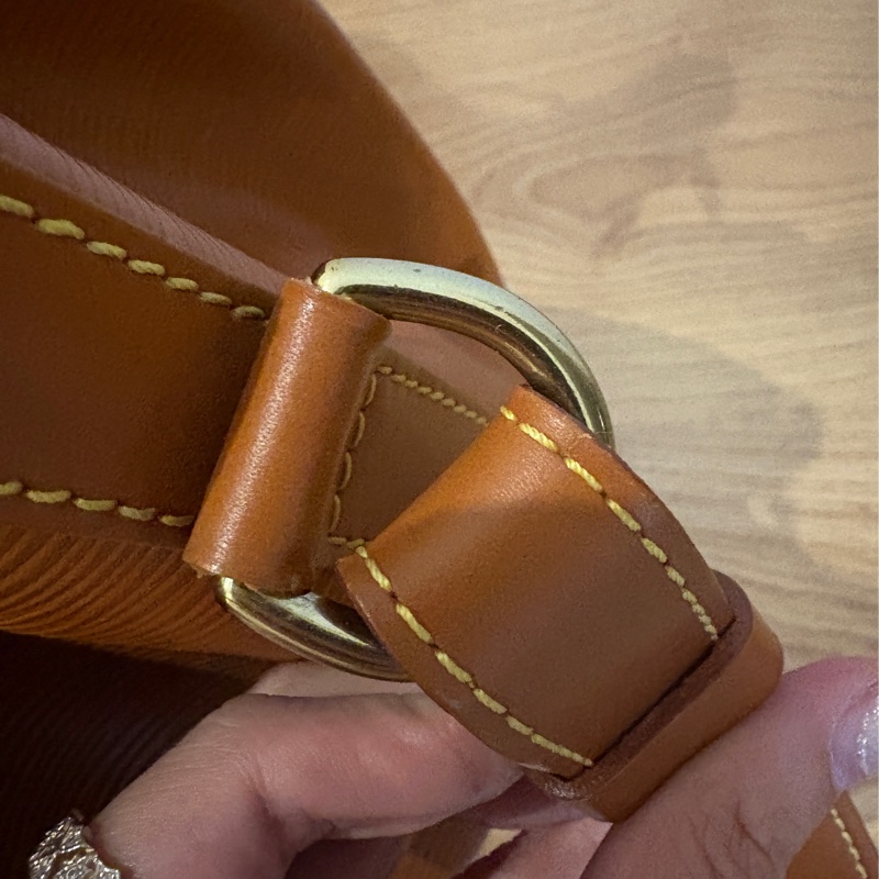 LV水波紋水桶包-16