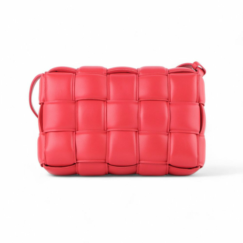 【包稅】BOTTEGA VENETA 帶襯墊的卡帶斜挎包 591970 / 33168--2