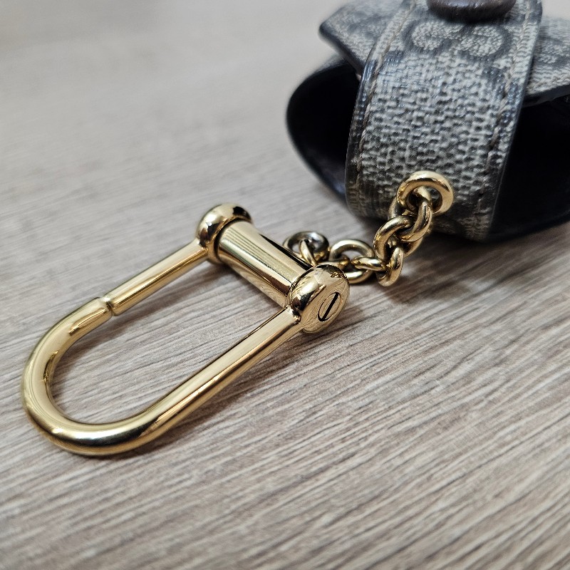 [絕版好物❣️] Gucci 老花金釦Airpods1代2代耳機套/吊飾-16