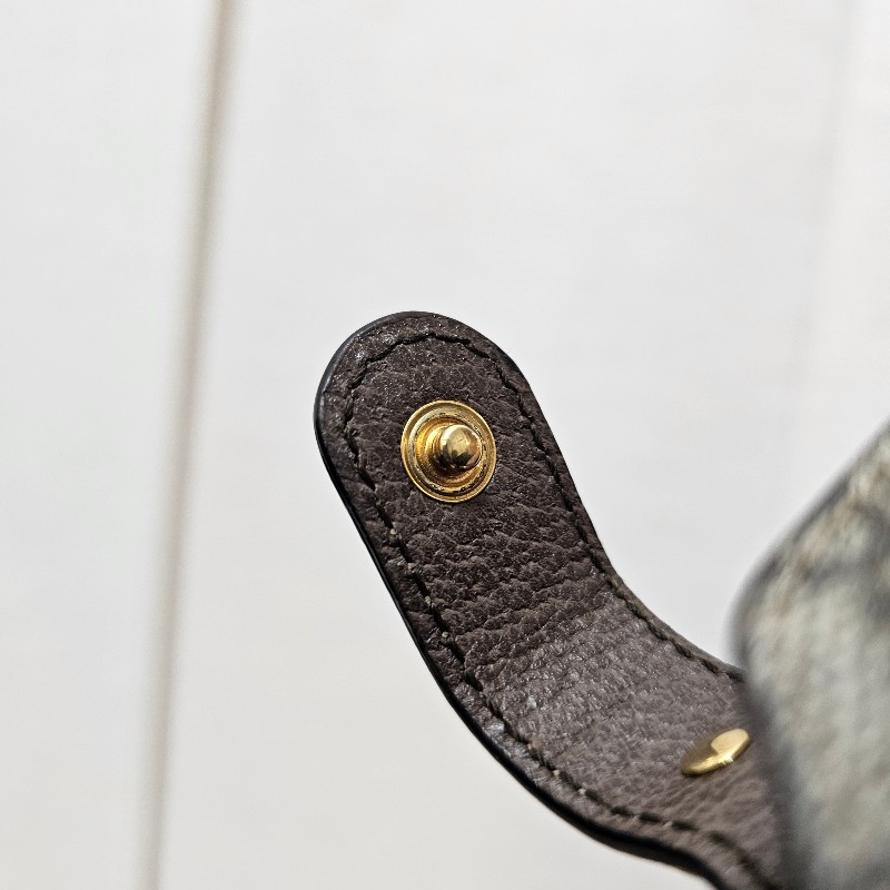 [絕版好物❣️] Gucci 老花金釦Airpods1代2代耳機套/吊飾-19