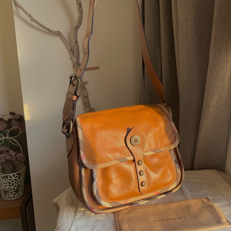 Burberry郵差包/大馬鞍/翻蓋包/斜背包/側背包🇬🇧正品🇬🇧況好🇬🇧男女適用🇬🇧英式風格🇬🇧學院風-9
