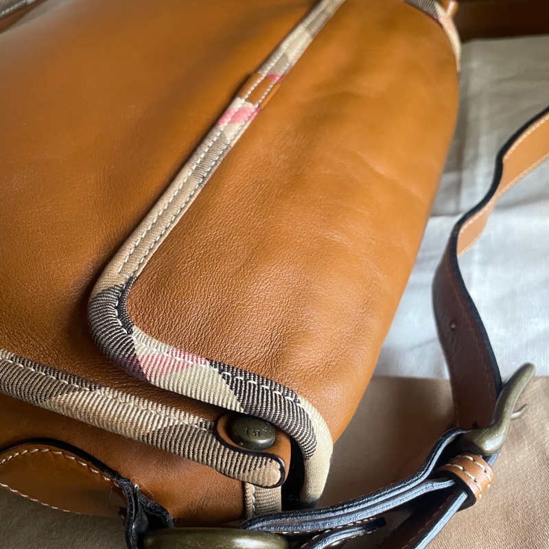 Burberry郵差包/大馬鞍/翻蓋包/斜背包/側背包🇬🇧正品🇬🇧況好🇬🇧男女適用🇬🇧英式風格🇬🇧學院風-30