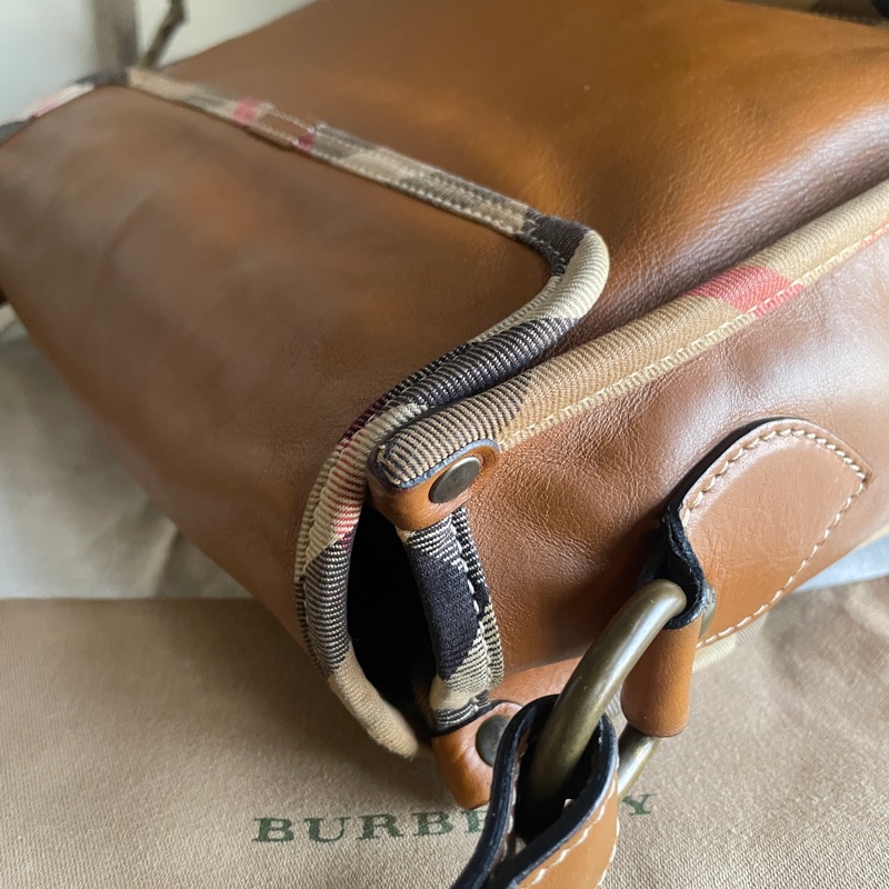 Burberry郵差包/大馬鞍/翻蓋包/斜背包/側背包🇬🇧正品🇬🇧況好🇬🇧男女適用🇬🇧英式風格🇬🇧學院風-31