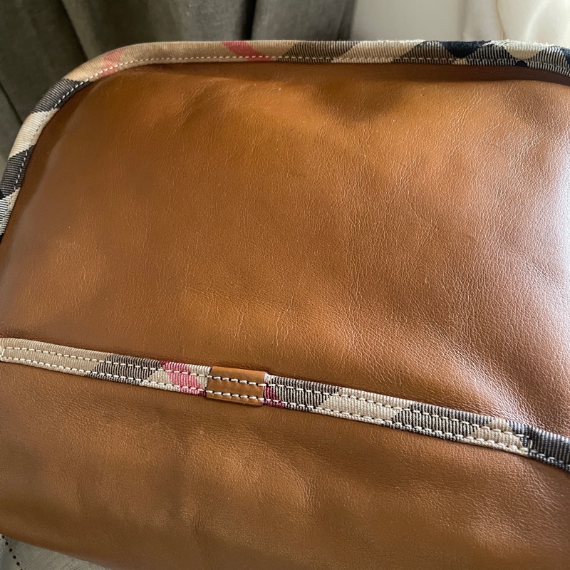 Burberry郵差包/大馬鞍/翻蓋包/斜背包/側背包🇬🇧正品🇬🇧況好🇬🇧男女適用🇬🇧英式風格🇬🇧學院風-32