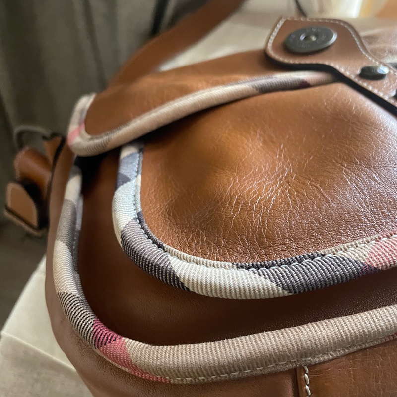 Burberry郵差包/大馬鞍/翻蓋包/斜背包/側背包🇬🇧正品🇬🇧況好🇬🇧男女適用🇬🇧英式風格🇬🇧學院風-39