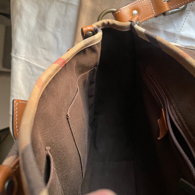 Burberry郵差包/大馬鞍/翻蓋包/斜背包/側背包🇬🇧正品🇬🇧況好🇬🇧男女適用🇬🇧英式風格🇬🇧學院風-52