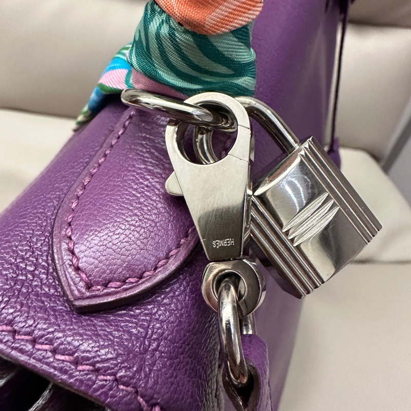 Hermes Kelly 28 正方形H刻收藏等級！這是 老工坊時期的手縫風格-25