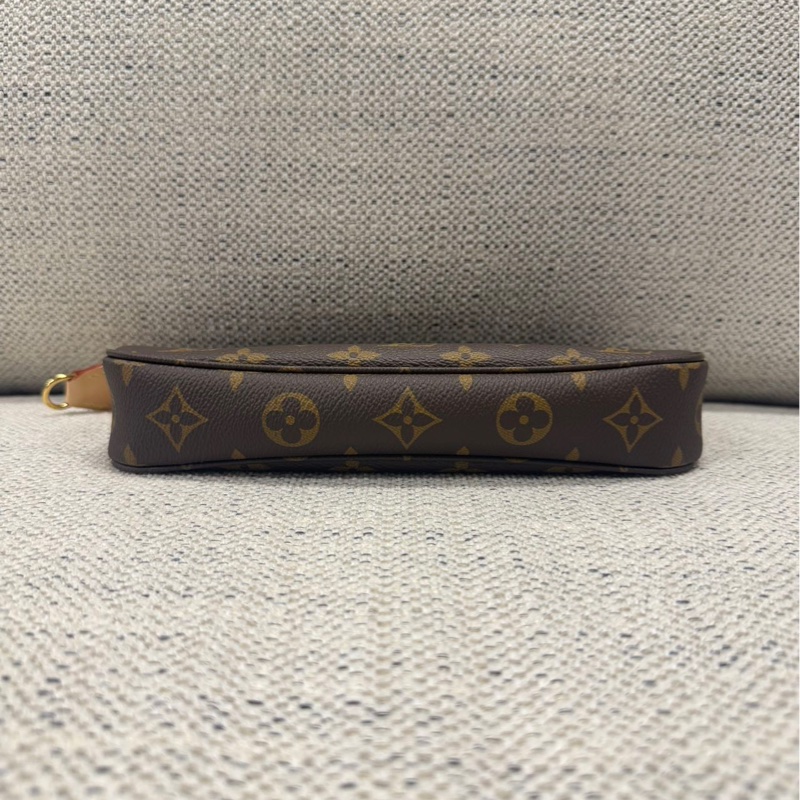 LOUIS VIUTTON 路易威登 麻將包Pochette Accessoires 塗層帆布 金扣 女款 斜背包 手提包 單肩包-2