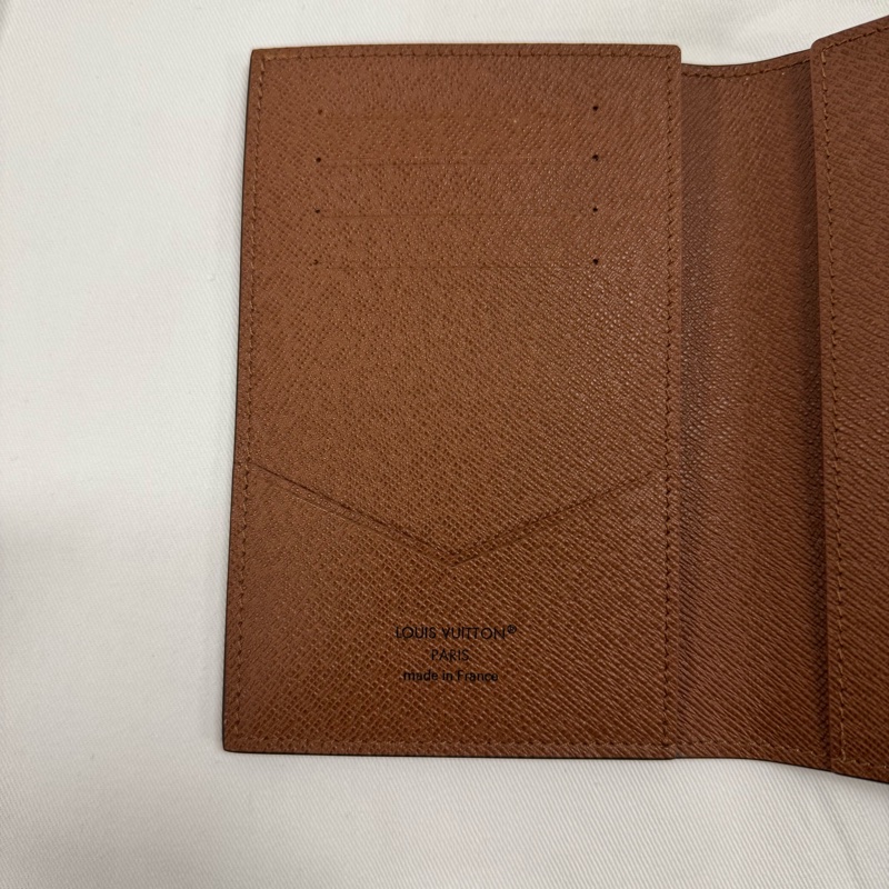 LOUIS VUITTON Monogram Eclipse 老花 護照夾 配4個卡槽 塗層帆布 卡包護照夾 男款 老花色-8
